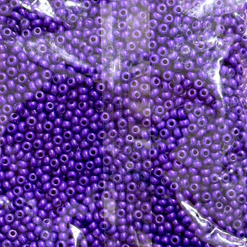 Preciosa Seed Beads 8/0 Rocailles-Round Hole-100 Gr,16A28 Violet Intensive Dyed Chalkwhite