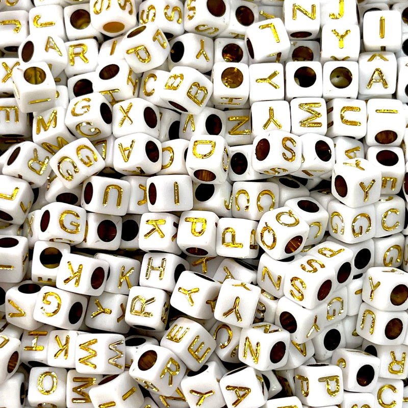 Cube en acrylique blanc avec perles en lettres dorées pour la fabrication de bijoux, paquet de 1000 pièces