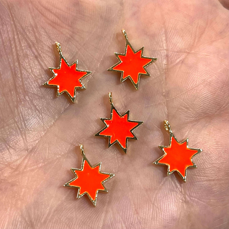Breloques étoile du Nord émaillées orange fluo en laiton plaqué or 24 carats, 5 pièces dans un paquet