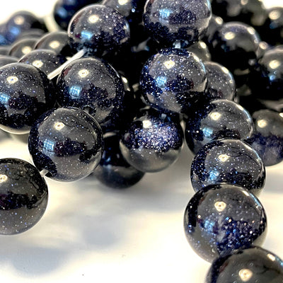 Perles rondes en grès bleu 12 mm, brin complet 33 perles, perles, perles de pierres précieuses, pierres précieuses naturelles