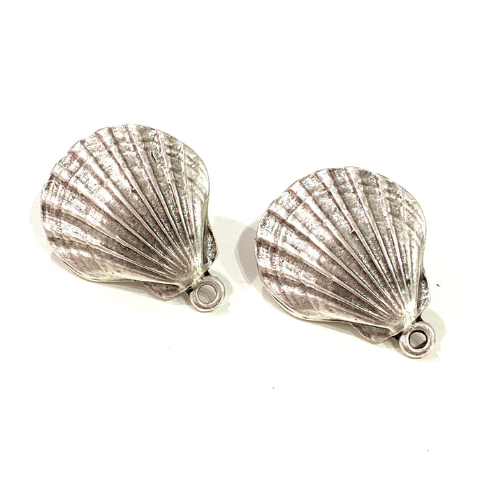 Antique Silver Plated Oyster Stud Earrings, 2 pcs in a pack,