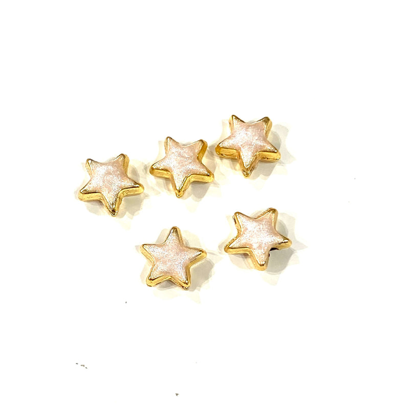 Breloques étoiles émaillées ivoire plaqué or brillant 24Kt, 5 pièces dans un paquet