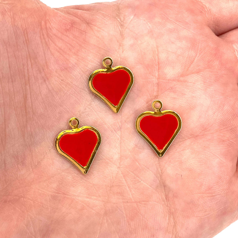 Breloques en forme de cœur émaillé rouge plaqué or 24 carats, 3 pièces dans un paquet