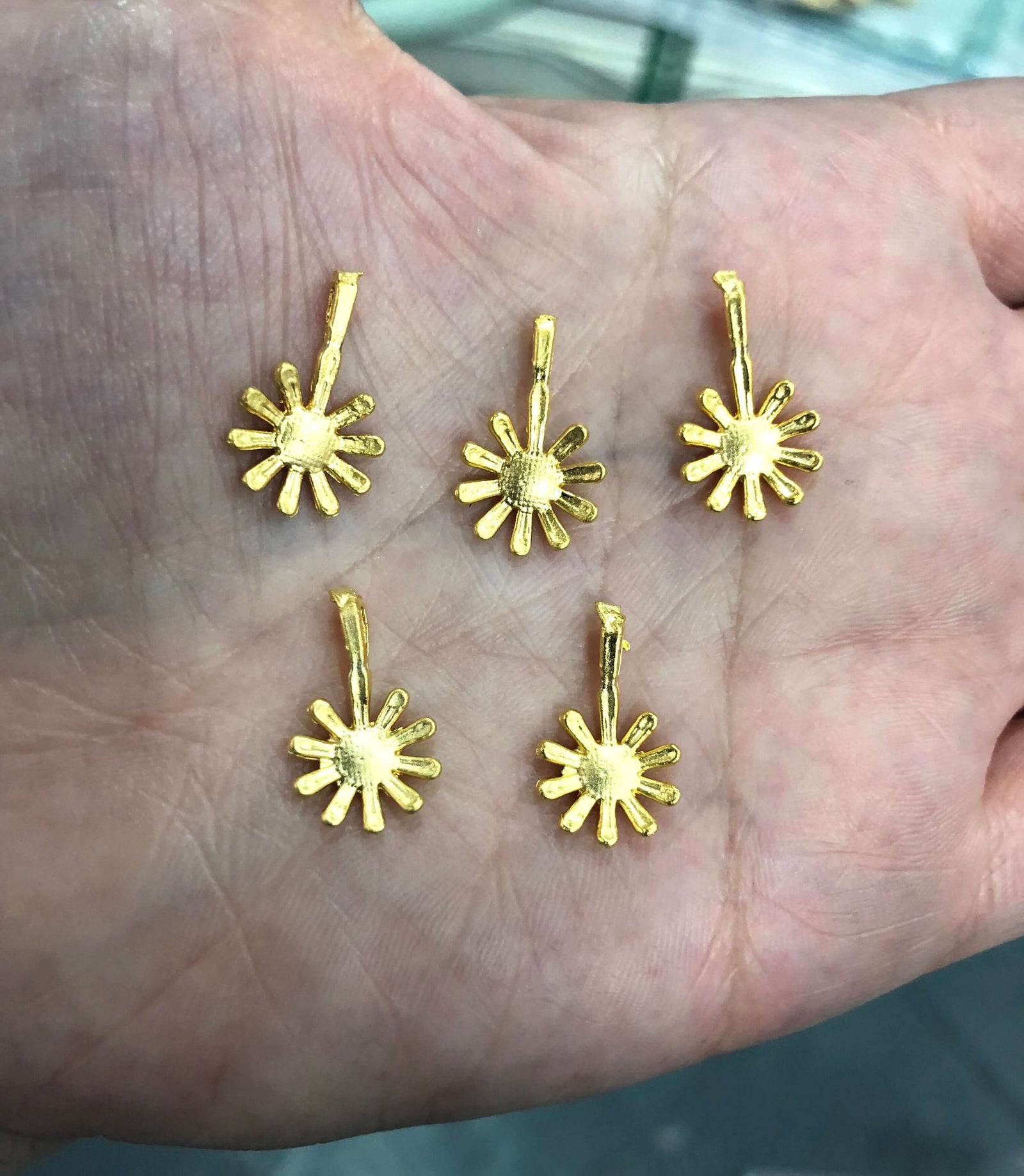 24Kt Matte Gold Plated Daisy Charms, 5 pieces in a pack