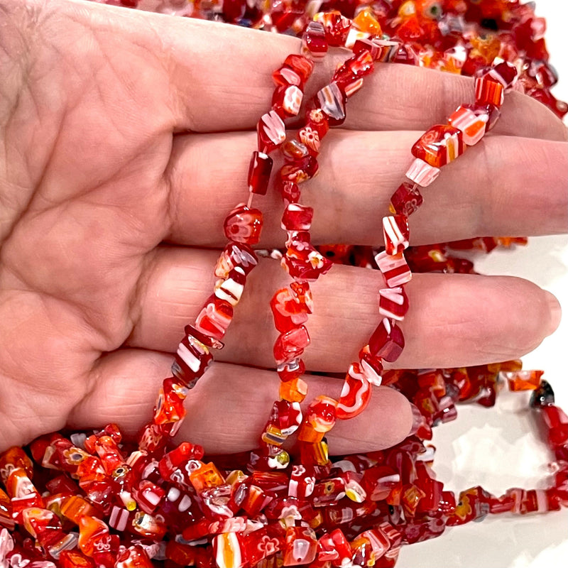 Perles de forme libre Millefiori de style Murano, brin de 90 cm de long