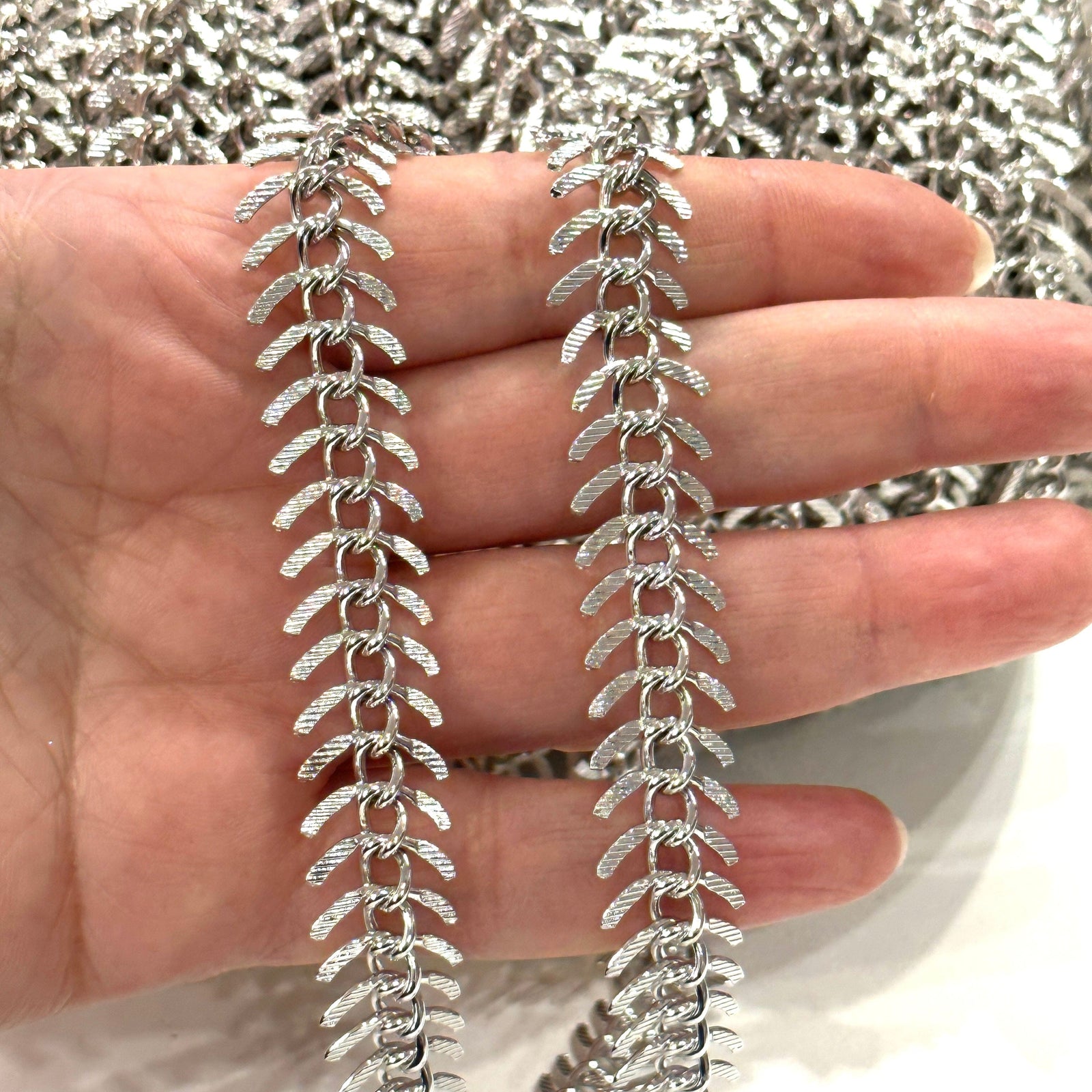 Rhodium Plated 13x7mm Chevron Chain,