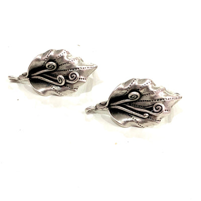 Antique Silver Plated Brass Calla Lily Stud Earrings, 2 pcs in a pack,