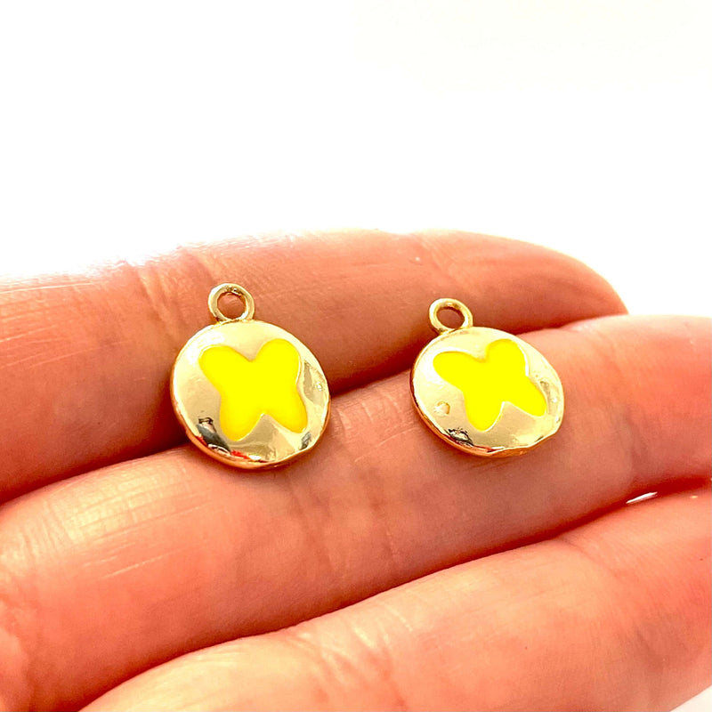 Breloques papillon émaillées jaune fluo en laiton plaqué or 24 carats, 2 pièces dans un paquet