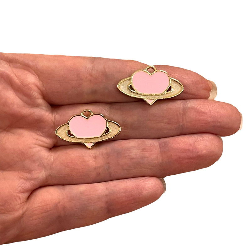24 Karat vergoldete rosa emaillierte Herz-Universum-Charms, 2 Stück in einer Packung