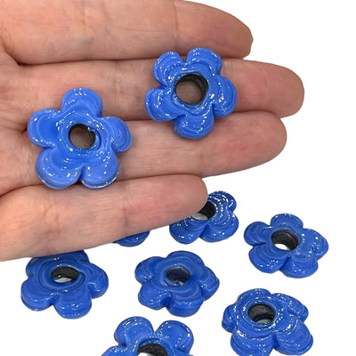 Perles de fleurs en verre bleu agate épaisse faites à la main artisanales, taille entre 20 et 25 mm, 2 pièces dans un paquet