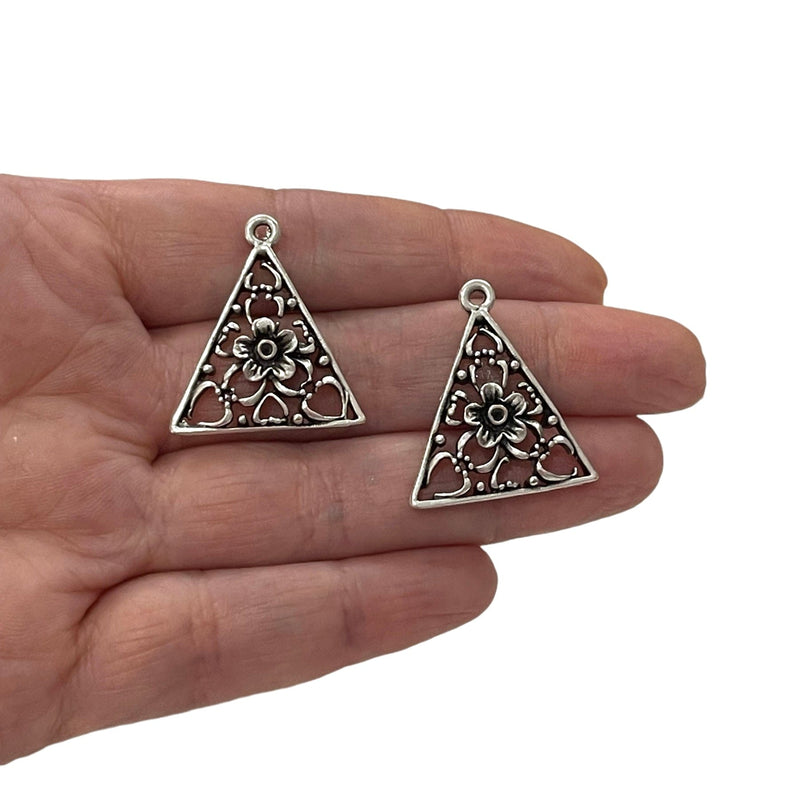 Charmes triangulaires authentiques plaqués argent, 2 pièces dans un paquet