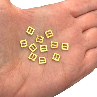 Breloques d'espacement carrées plaquées or mat 24 carats, 10 pièces dans un paquet