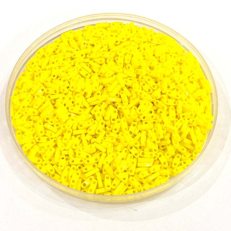 Miyuki Quarter Tila Beads 0404 Undurchsichtiges Gelb,