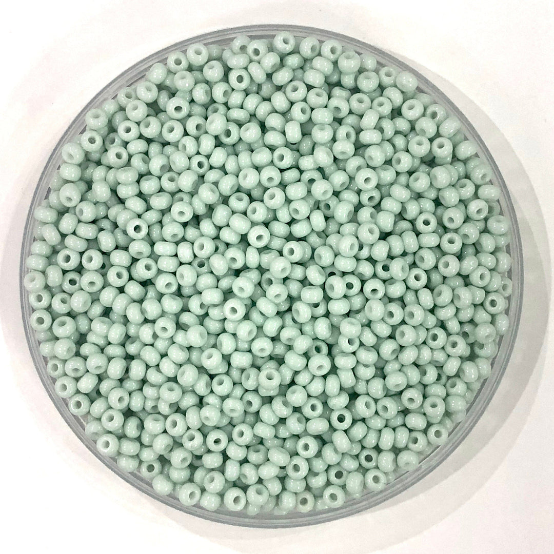 Preciosa Seed Beads 8/0 Rocailles- Round Hole-100 Gr, 03262 Green 1 Dyed Chalk White