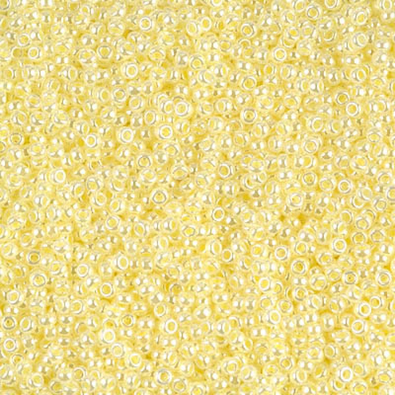 Miyuki Seed Beads 15/0,0514 - Lt.Yellow Ceylon, 10 Gr