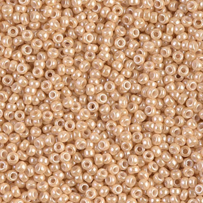 Miyuki Seed Beads 8/0 Lt. Caramel Ceylon, 0593